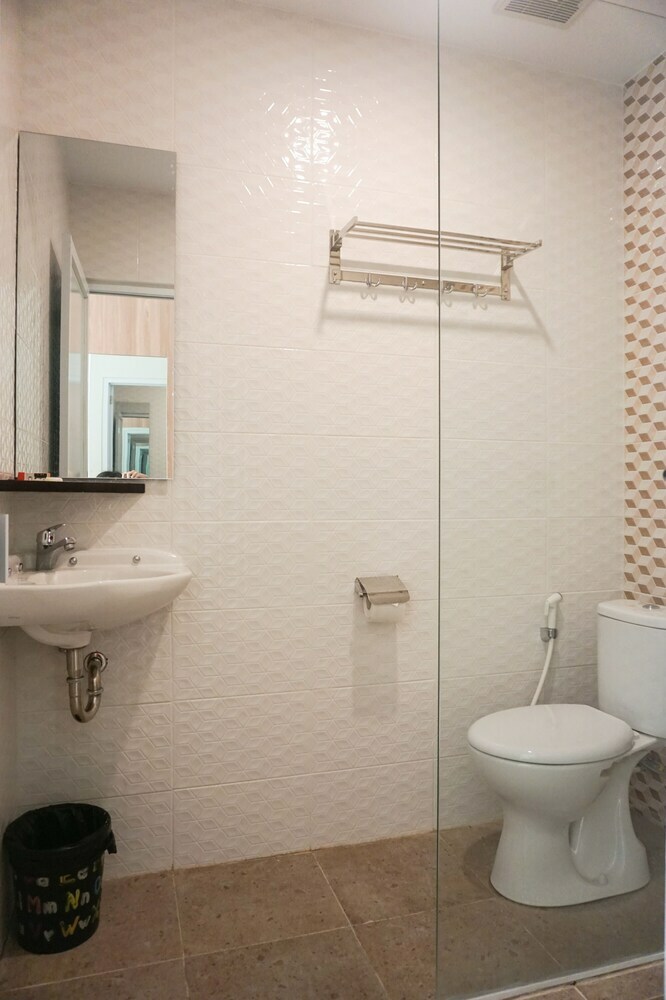 Front One Hotel Nganjuk
