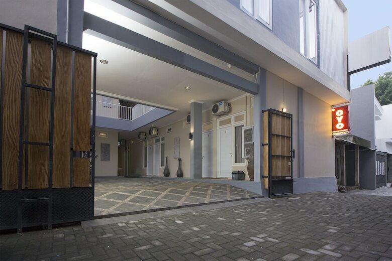 Hotel Oyo 647 Irooms Homestay
