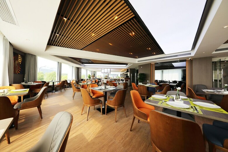 Hotel Hampton By Hilton Technology City