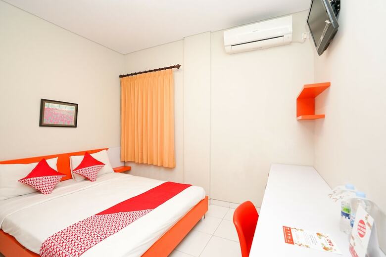 Hotel Oyo 748 R-15