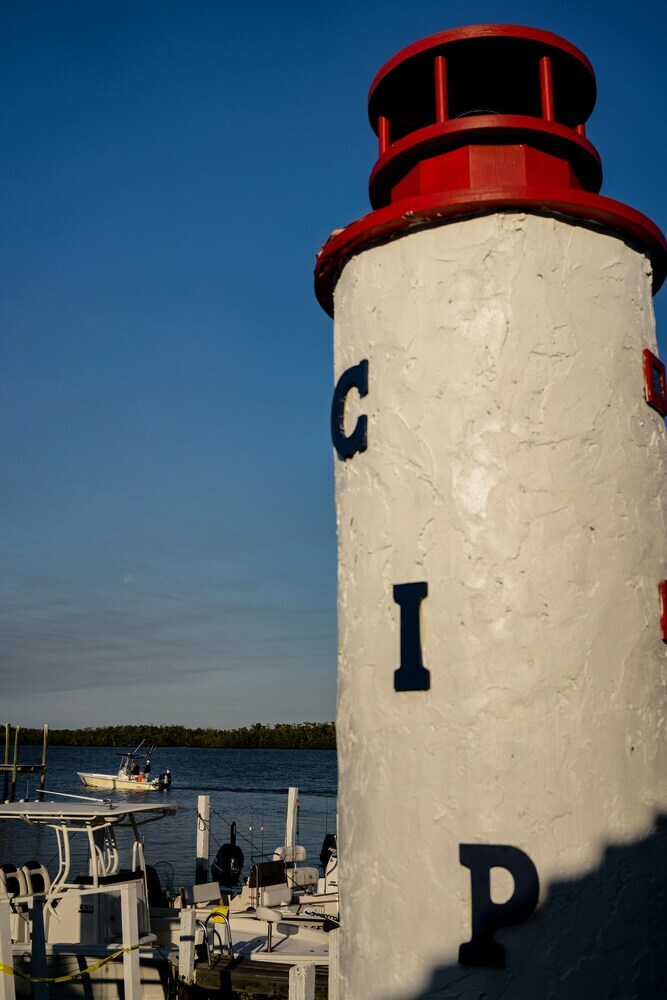 Chokoloskee Island Park And Marina