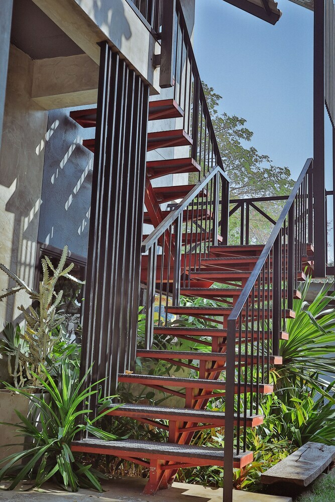 Hotel Bjk Hostel