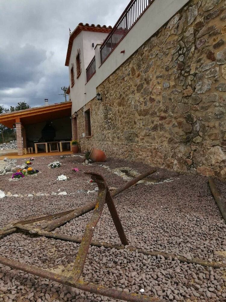 Agroturismo La Masia de Montpedr�s