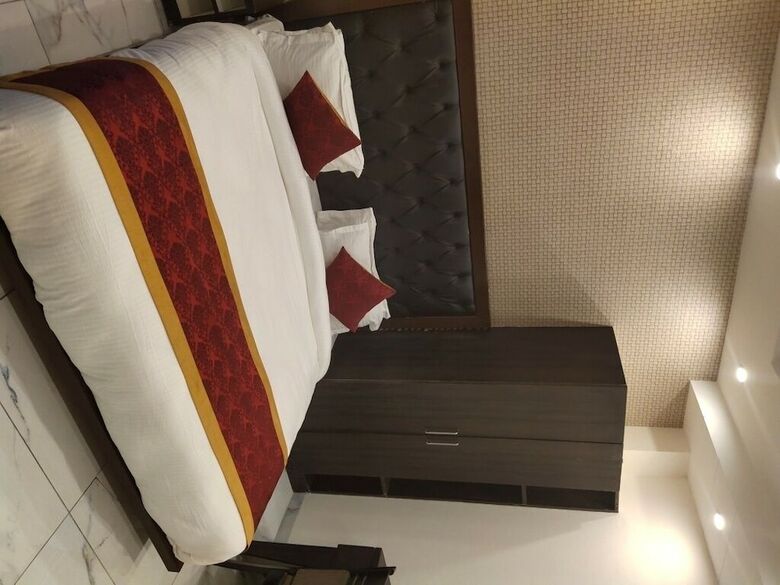 Hotel Hill View