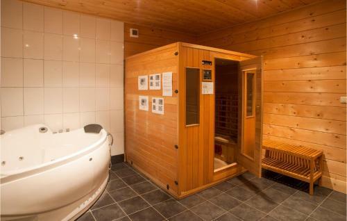 Seven-bedroom Holiday Home In Boazum