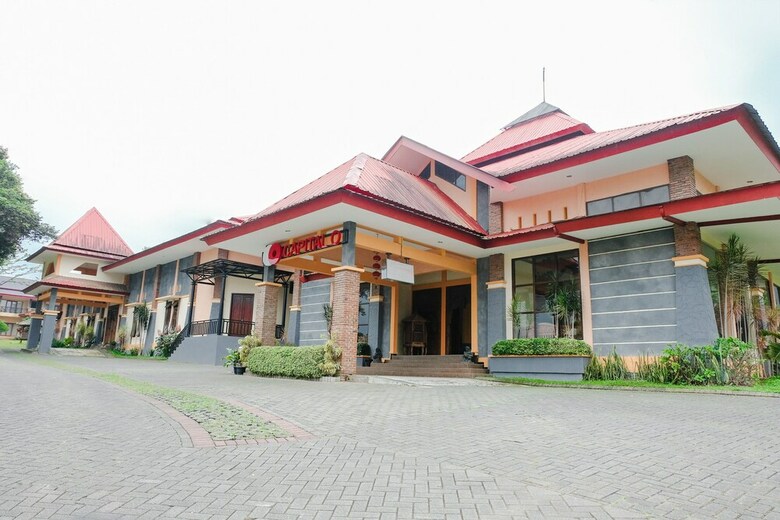 Capital O 892 Grand Pujon View Hotel And Resort