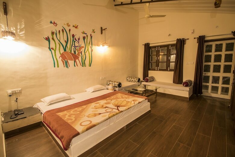 Hotel Pachmarhi Foothill Cottages