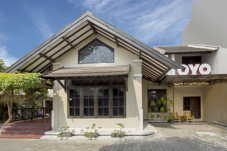Hostal Oyo 758 Rumah Leting Homestay