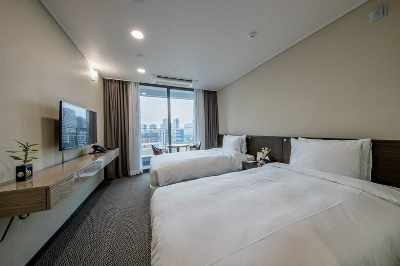 Riviera Verium Hotel