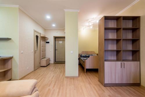Apartamento April On Kuratov 76