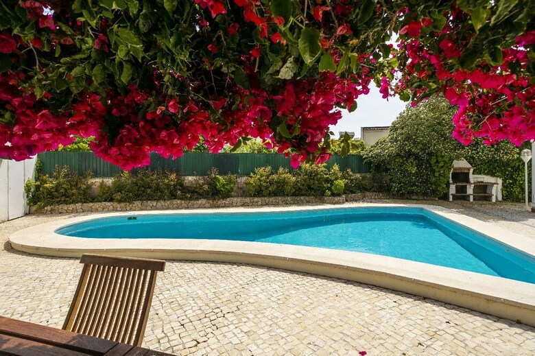 Villa Aroeira With Pool By Homing