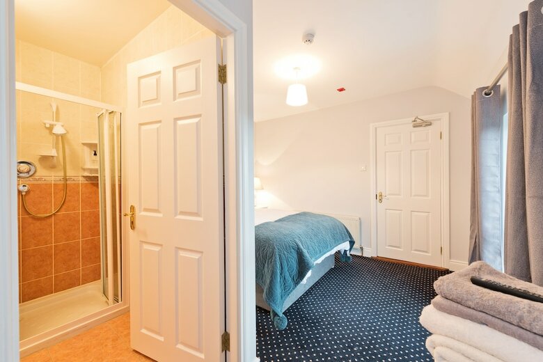 Hotel The Hatch Cavan