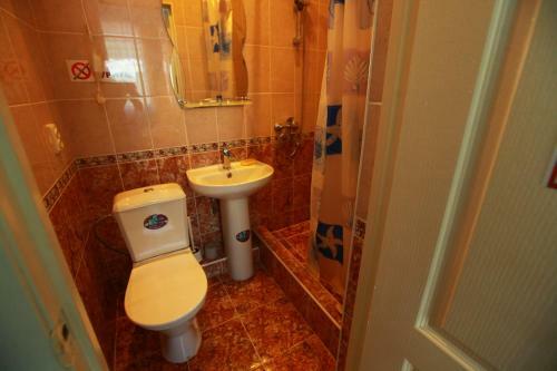 Hostal Natali Guest House
