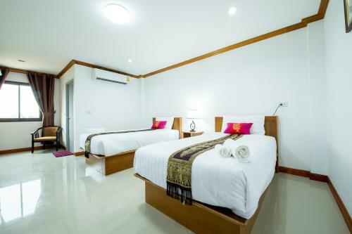 Thatphanom View Hotel