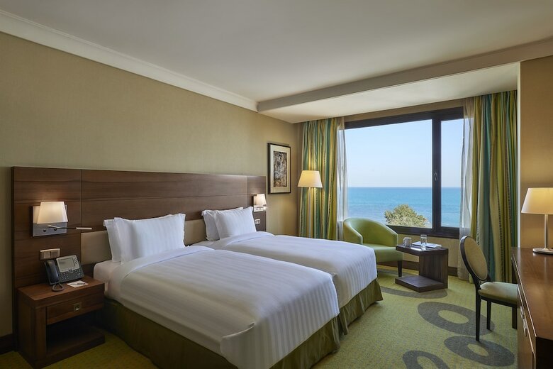 Safir Fintas Kuwait Hotel