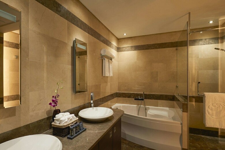 Safir Fintas Kuwait Hotel