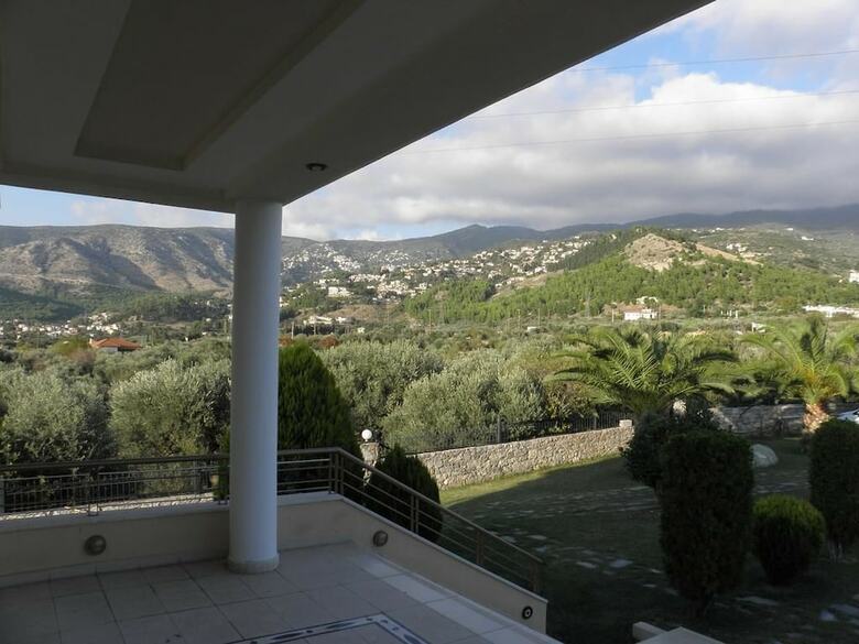 Luxury Villa Thea