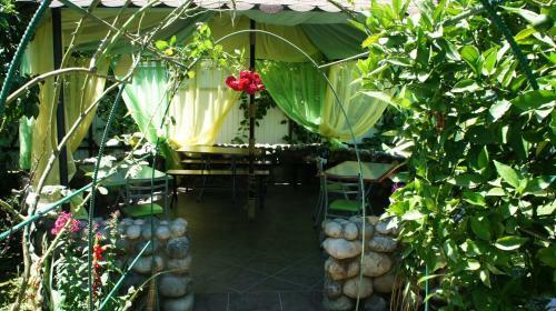 Hostal Lukomorye In Alakhadze Guest House