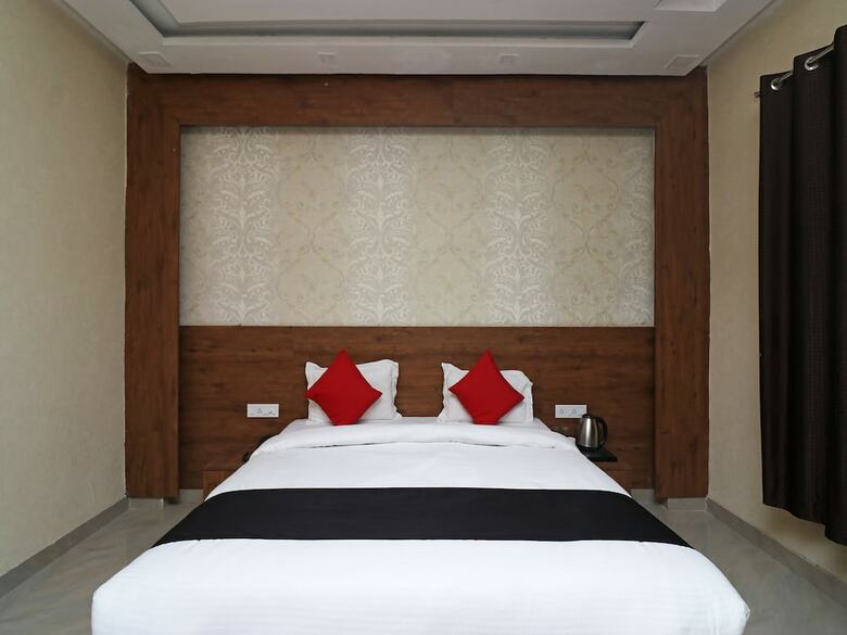 Hotel Capital O 30857 The Kd Resort