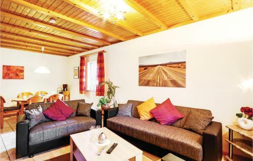 Two-bedroom Apartment In Thalfang