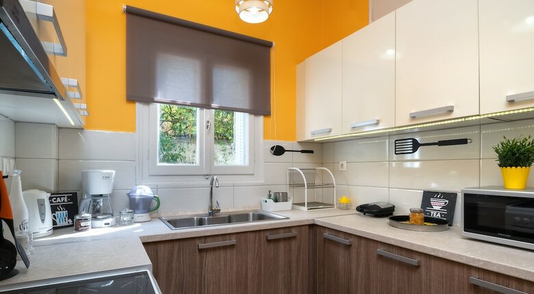Apartment At The Foothills Of Acropolis