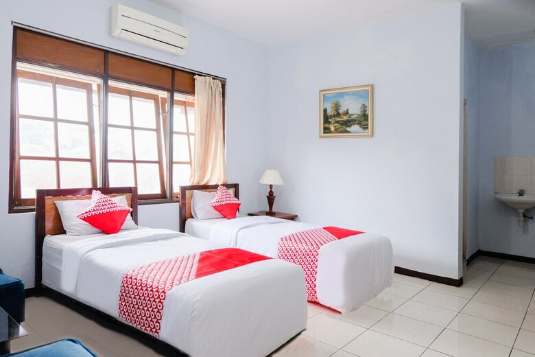 Hostal Oyo 926 Hotel Nugraha
