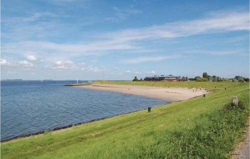 Four-bedroom Holiday Home In Wemeldinge