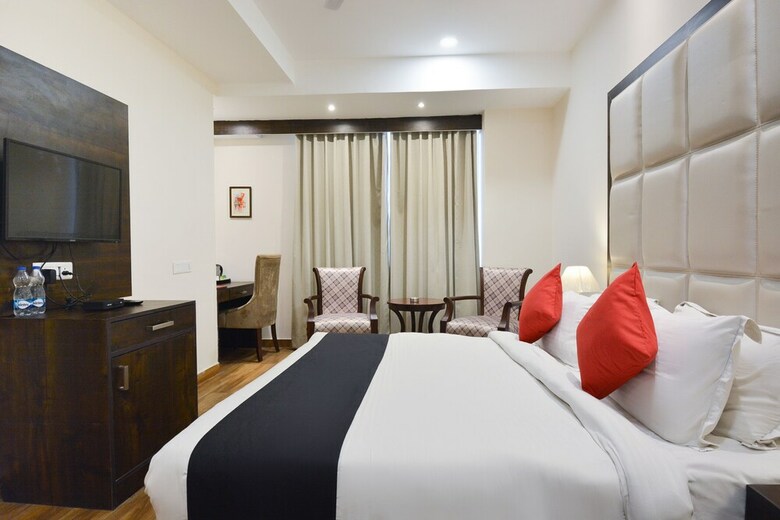 Hotel Capital O 37234 Reejas Inns' N' Suites