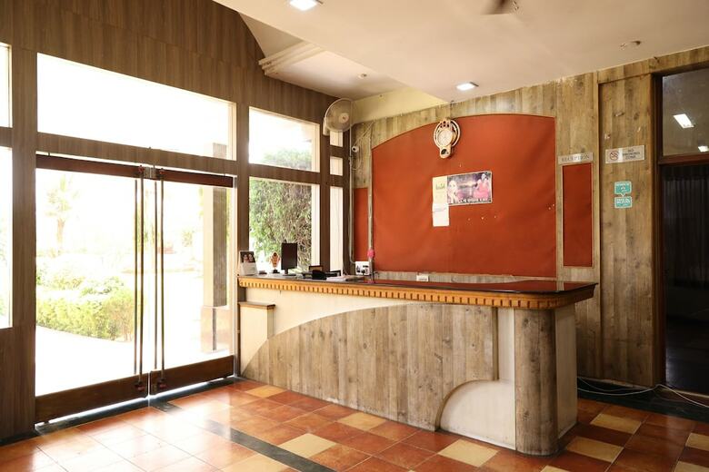 Oyo 35868 Hotel Sunrise N Resorts