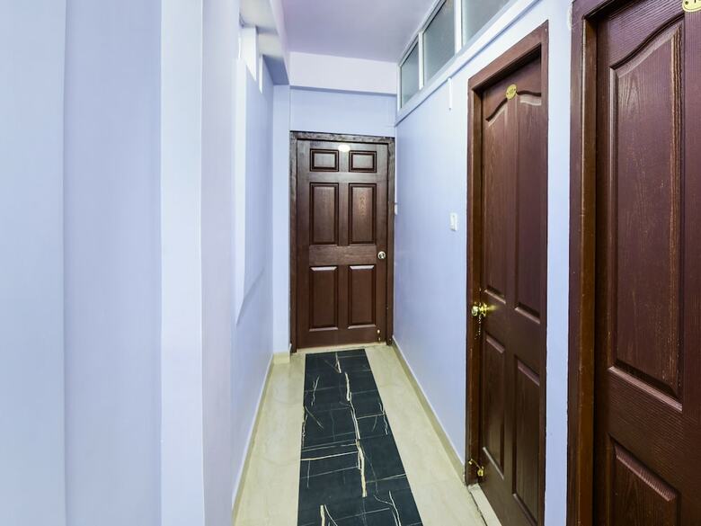 Spot On 37504 Mayura Hotel And Lodge