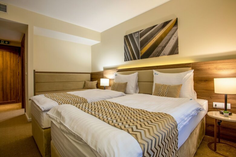 Hotel Nais