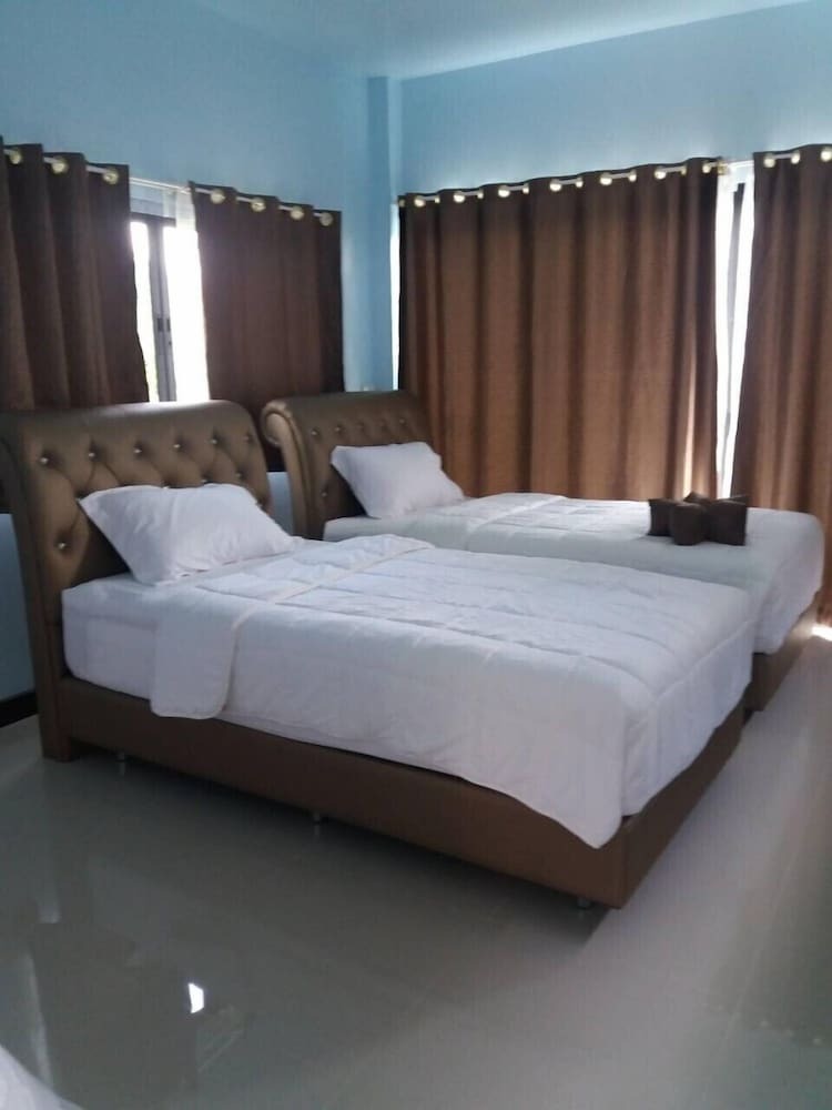 Hotel Baan Suan San Rak