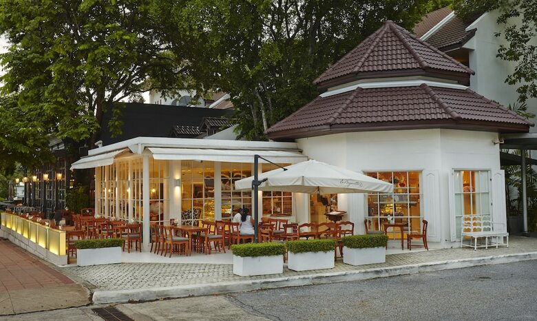 Aparthotel Woodlands Suites Serviced Residences