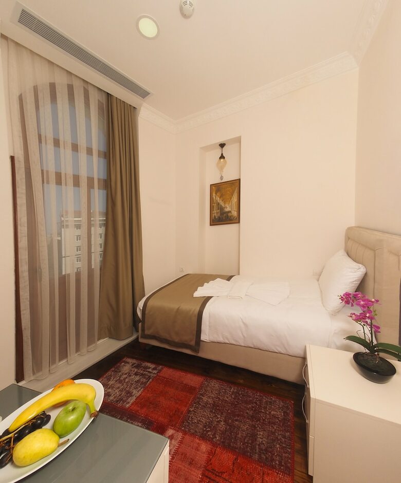 Nusret Bey Hotel