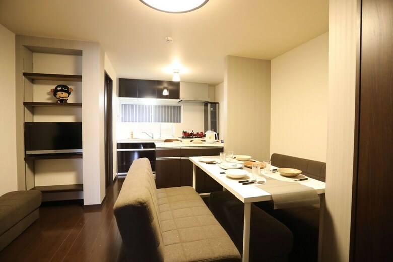 L House