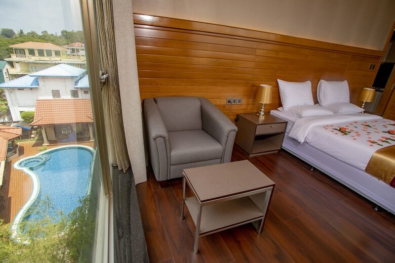 Hotel Prestige Residences At Golden Valley