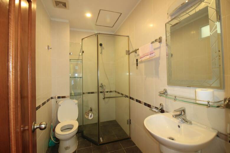 Hotel Mirr Homestay