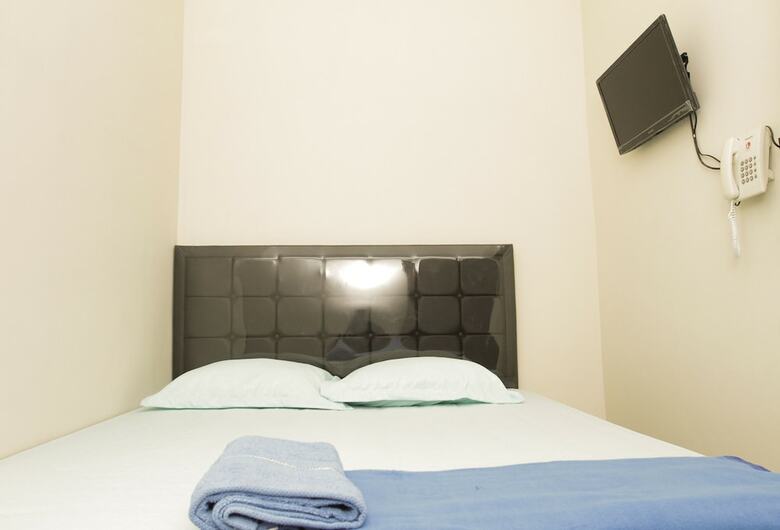 Bed & Breakfast Grand Iora Bekasi