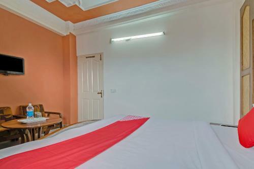 Oyo 24888 Hotel Sham Palace