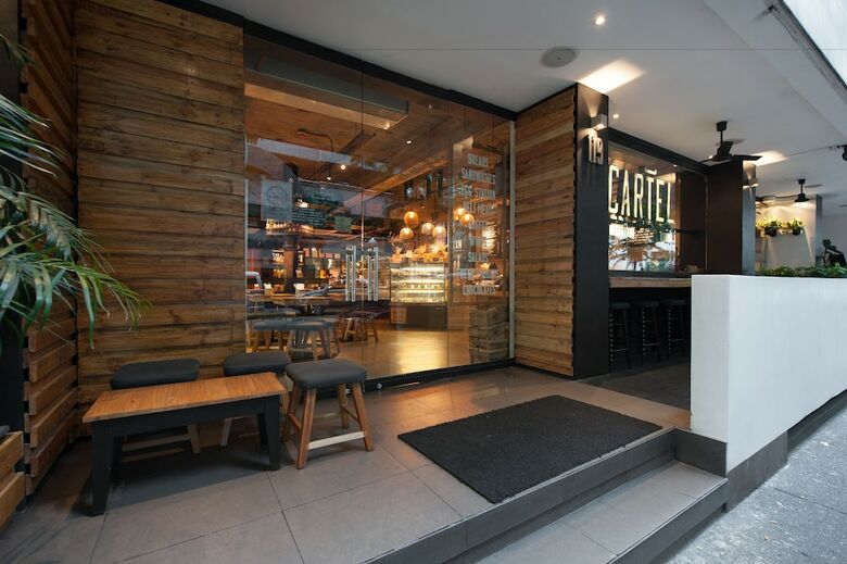 Hotel The Picasso Boutique Serviced Residences