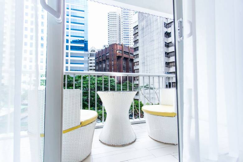 Hotel The Picasso Boutique Serviced Residences