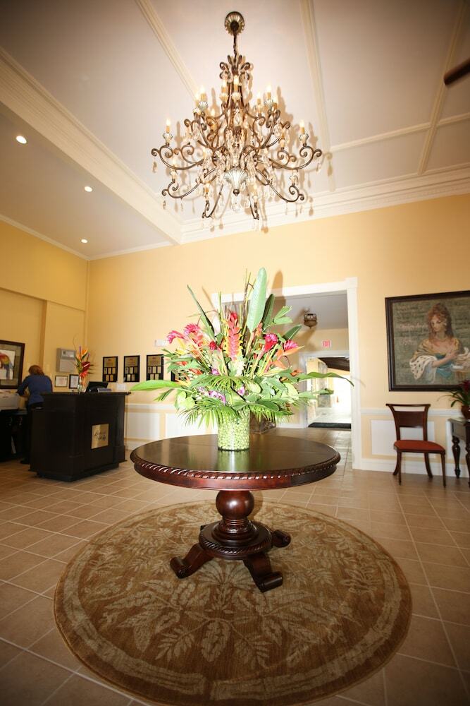 Hotel Bluebeard's Castle Villas III By Capital Vacations