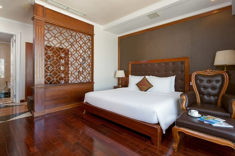 Hotel Hom - How Da Nang Airport