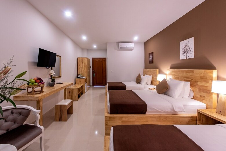 Double S Hotel
