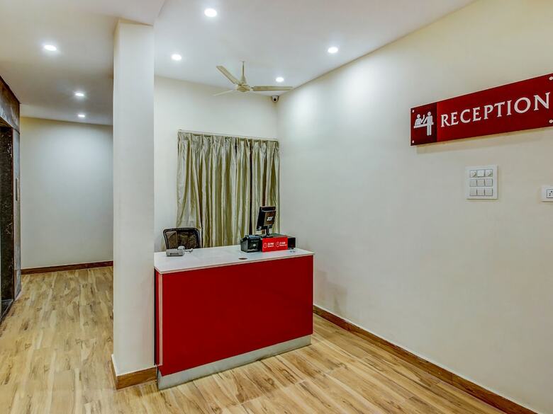 Oyo 23323 Hotel Dove