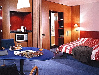 Suitehotel Lille Aeroport