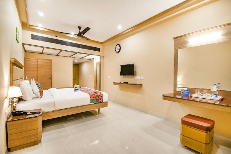 Fabhotel Bairav Grand Aarapalayam