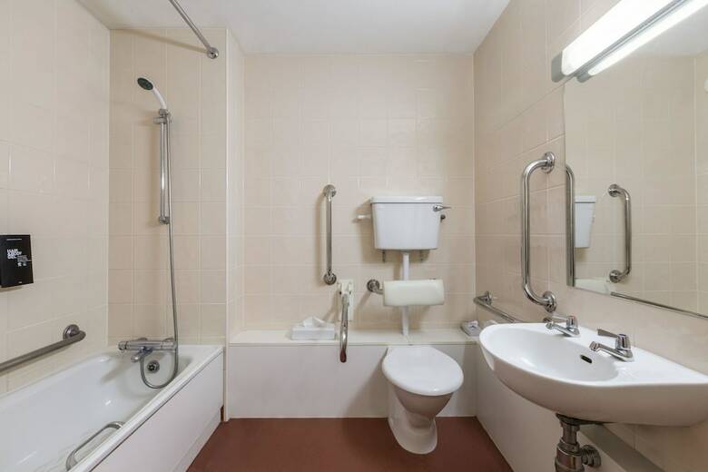 Hotel Days Inn By Wyndham Winchester M3
