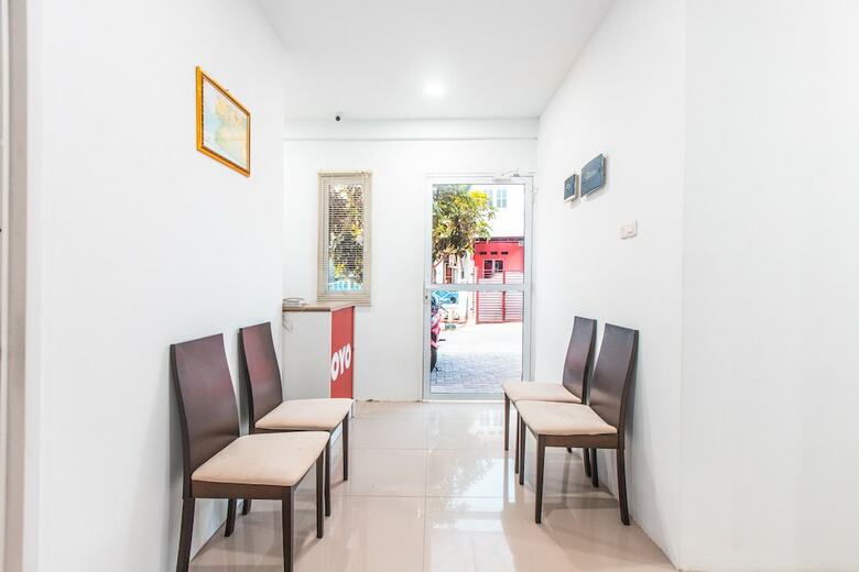 Hostal Oyo 907 Wisma Cakung
