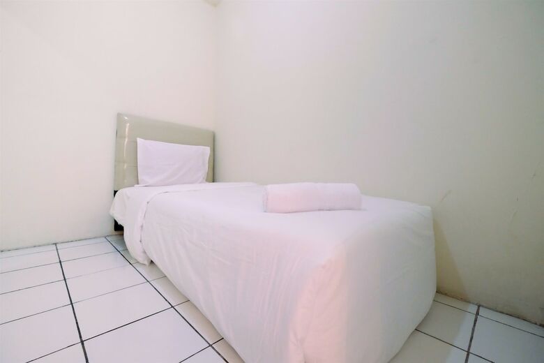 Best Price 2br East Park Apartment